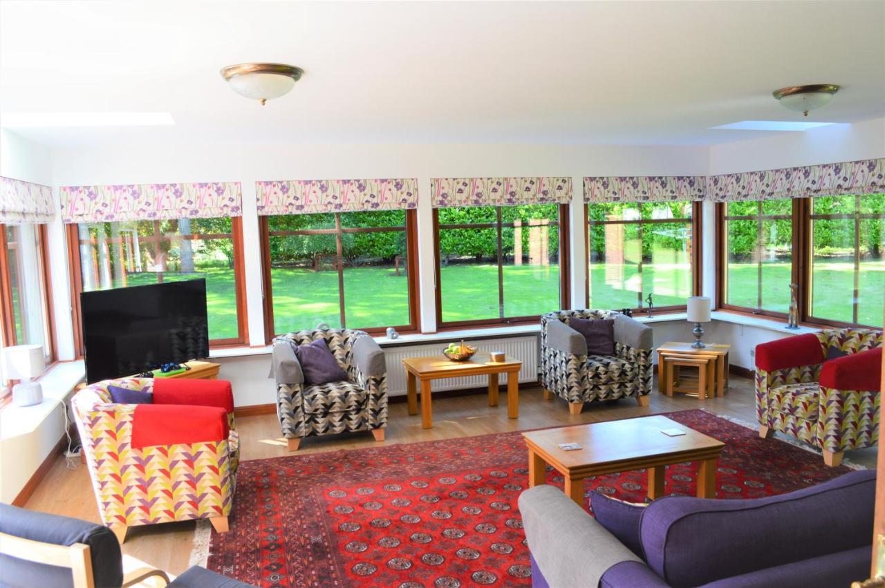 Auburn Cottage アーブロース エクステリア 写真