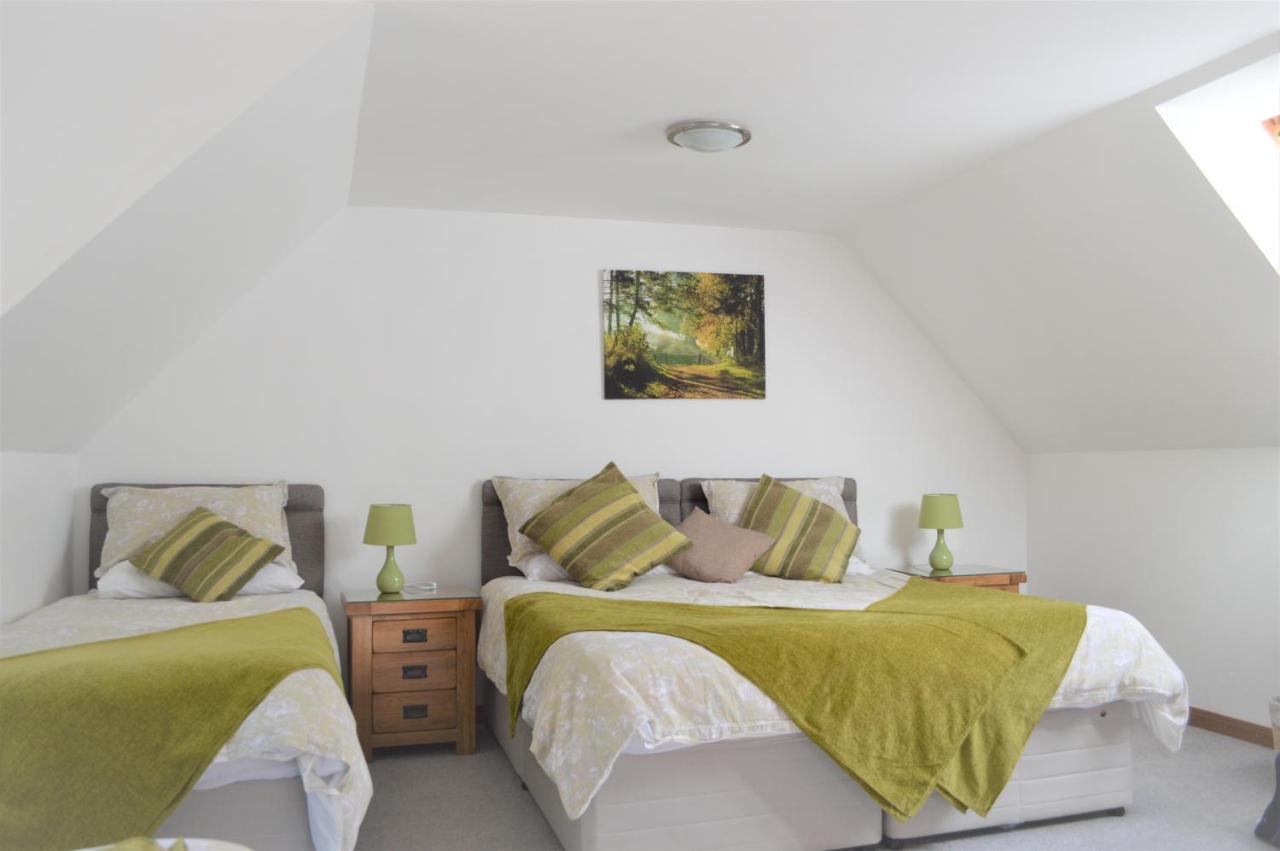 Auburn Cottage アーブロース エクステリア 写真